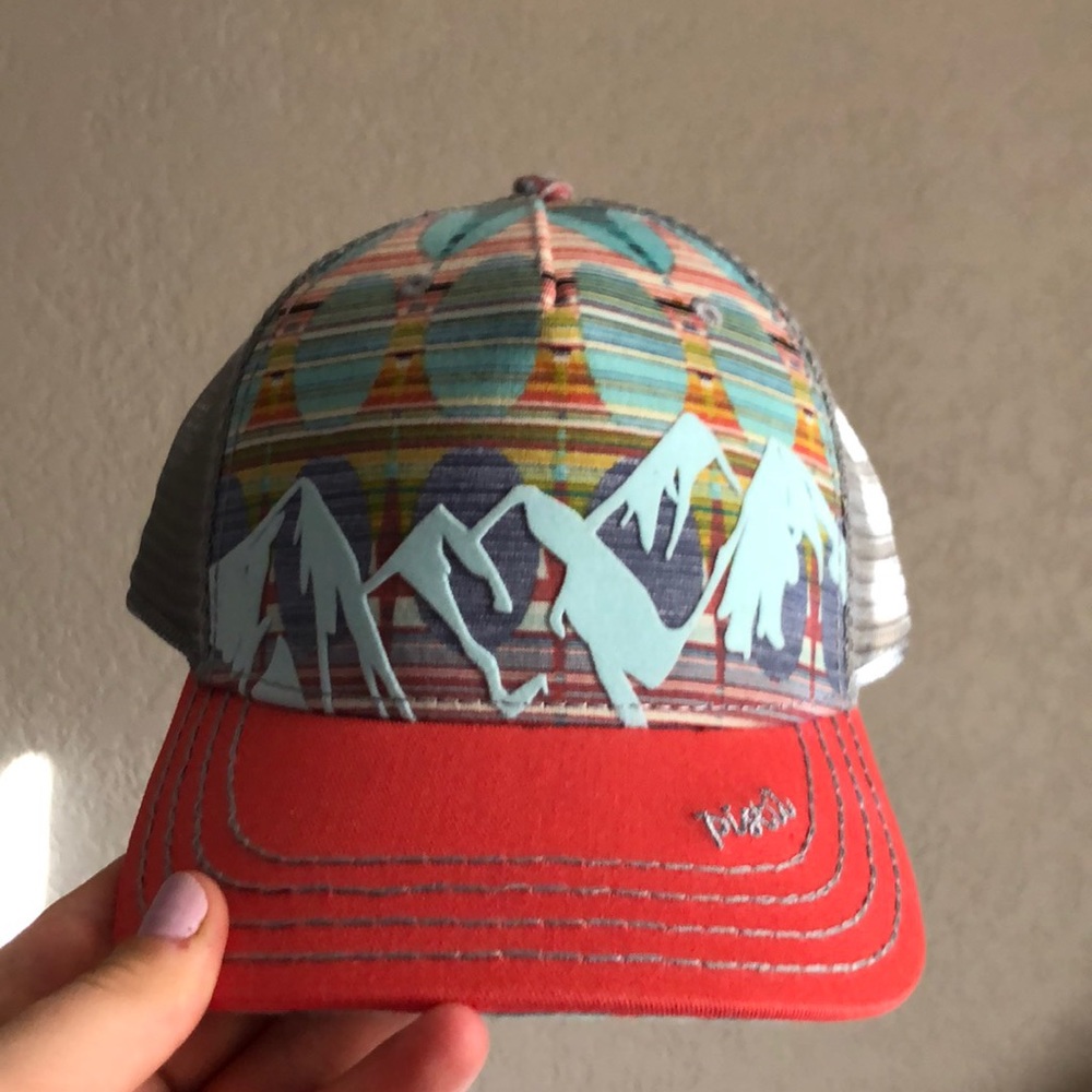 women’s baseball cap